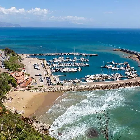 Casa Di Ulisse Vista Mare-free Parking-wi-fi